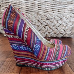 MOSSIMO BOHO PUMP WEDGES